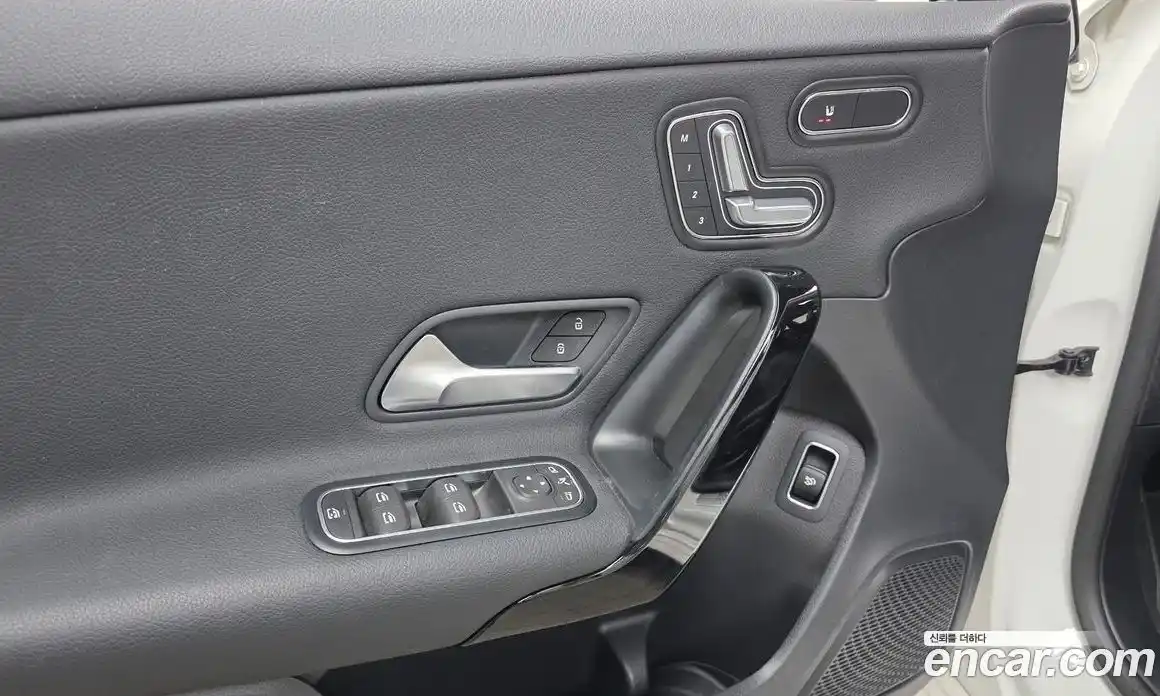 Mercedes-Benz A-Class 2020 2.0 гидро в Москве № 203801, фото 18