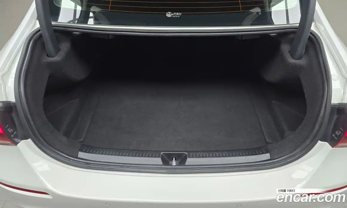 Mercedes-Benz A-Class 2020 2.0 гидро в Москве № 203801, фото 20