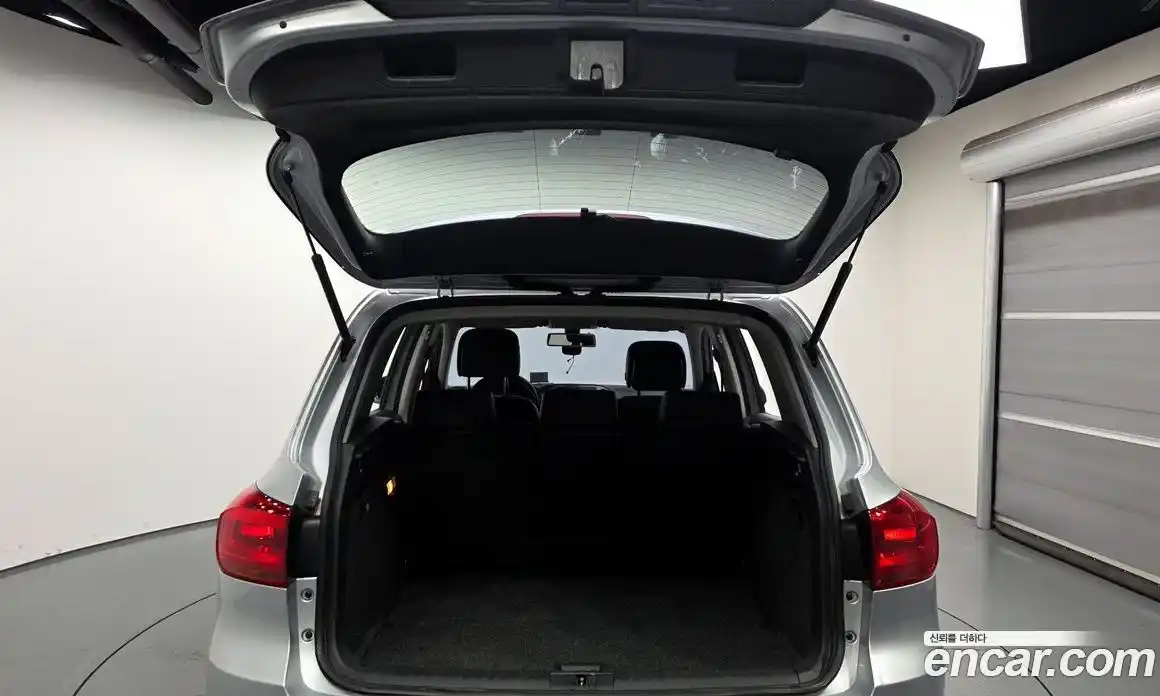 Volkswagen Tiguan 2014 2.0 гидро в Москве № 203936, фото 20