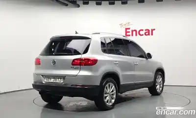 Volkswagen Tiguan 2014 2.0 гидро в Москве № 203936, миниатюра 2