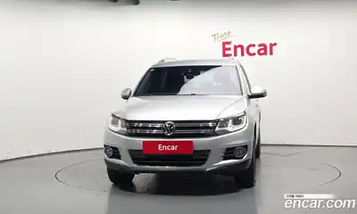 Volkswagen Tiguan 2014 2.0 гидро в Москве № 203936, миниатюра 3