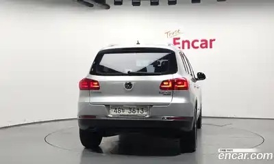 Volkswagen Tiguan 2014 2.0 гидро в Москве № 203936, миниатюра 4