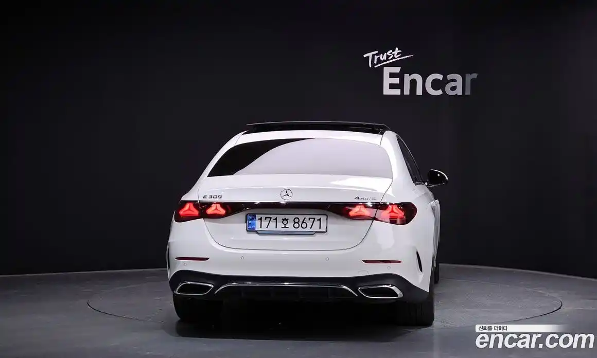 Mercedes-Benz E-Class 2024 2.0 гидро в Москве № 206508, фото 4