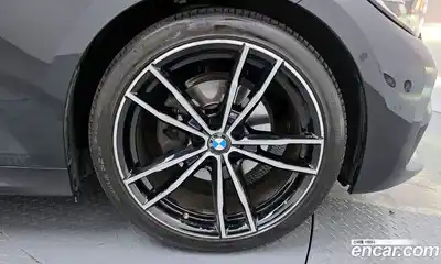 BMW 3-Series 2021 2.0 гидро в Москве № 211610, миниатюра 5