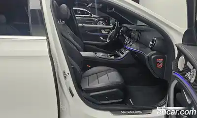 Mercedes-Benz E-Class 2022 1.9 гидро, миниатюра 11