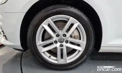 Audi A4 2016 2.0 гидро в Москве № 212594, миниатюра 5
