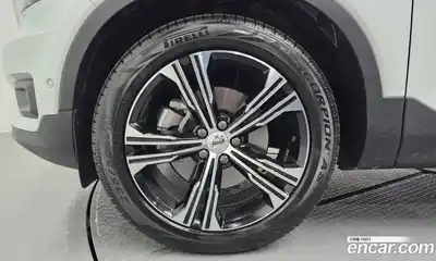 Volvo XC40 2019 2.0 гидро в Москве № 212817, миниатюра 5