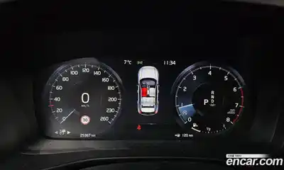 Volvo XC40 2019 2.0 гидро в Москве № 212817, миниатюра 8