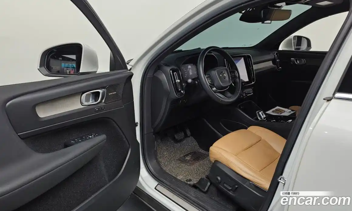 Volvo XC40 2019 2.0 гидро в Москве № 212817, фото 10