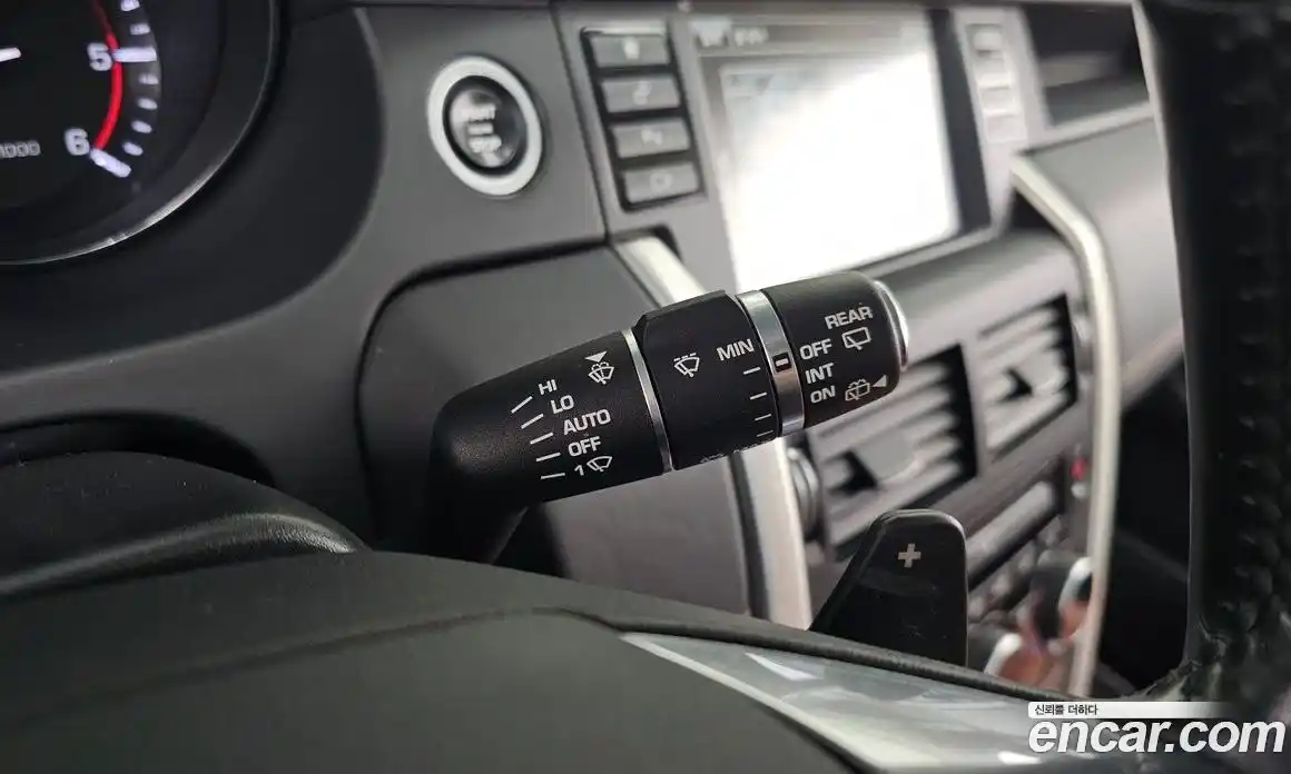 Land Rover Discovery Sport 2015 2.0 гидро в Москве № 213553, фото 17