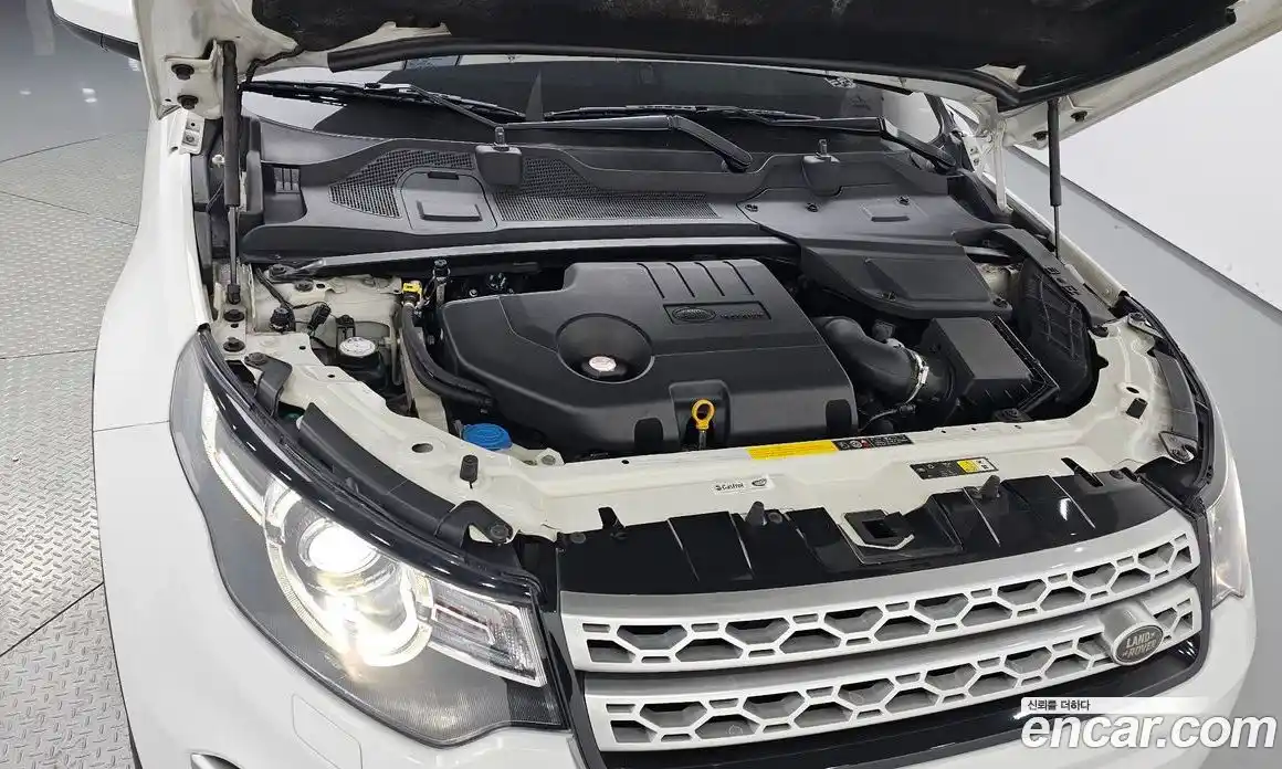 Land Rover Discovery Sport 2015 2.0 гидро в Москве № 213553, фото 5