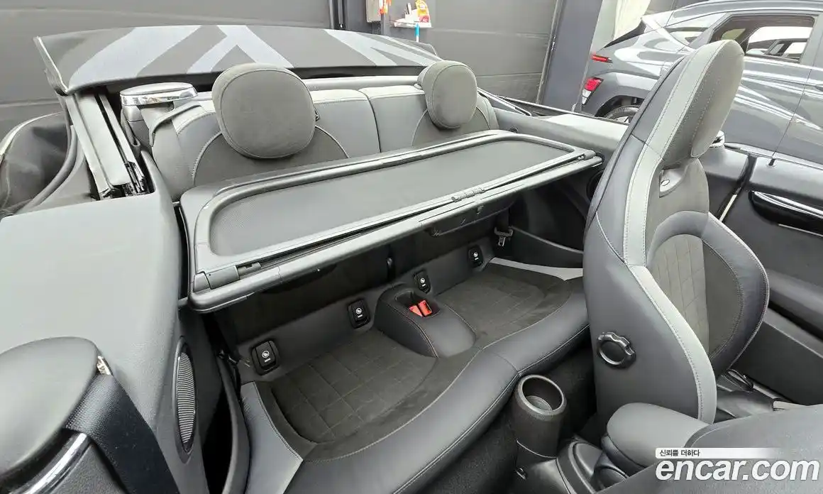 Mini Cooper Convertible 2022 2.0 гидро в Москве № 214127, фото 12