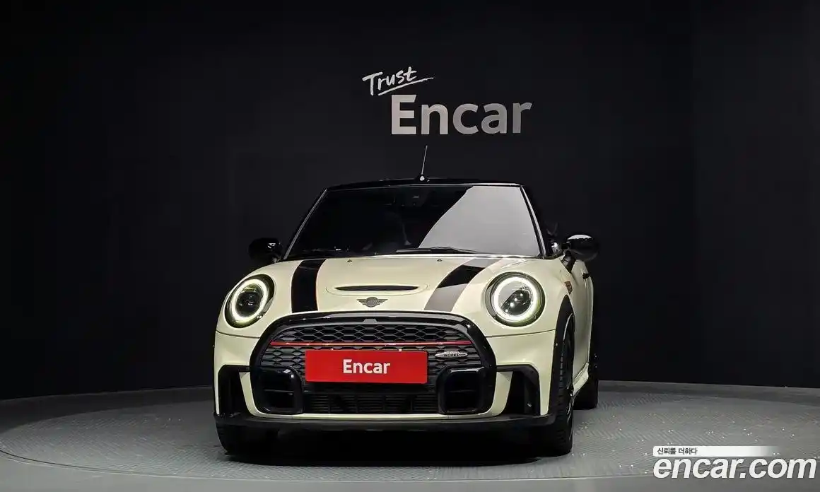 Mini Cooper Convertible 2022 2.0 гидро в Москве № 214127, фото 3