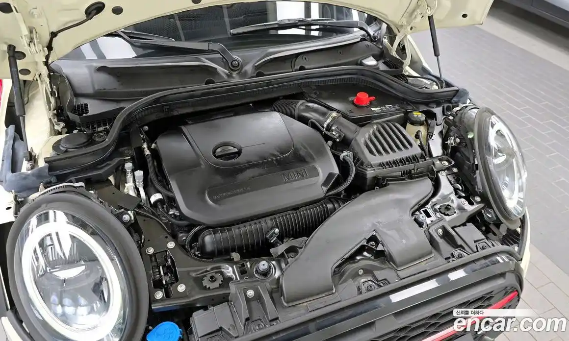 Mini Cooper Convertible 2022 2.0 гидро в Москве № 214127, фото 6