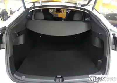 Tesla Model Y 2024 0.2 гидро в Москве № 214511, миниатюра 4