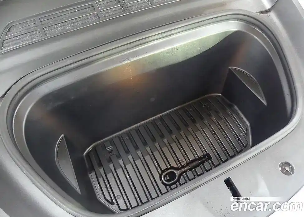 Tesla Model Y 2024 0.2 гидро в Москве № 214511, фото 6