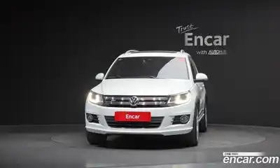 Volkswagen Tiguan 2015 2.0 гидро в Москве № 215163, миниатюра 3