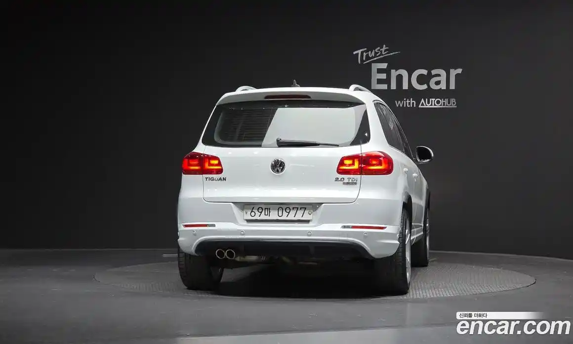 Volkswagen Tiguan 2015 2.0 гидро в Москве № 215163, фото 4