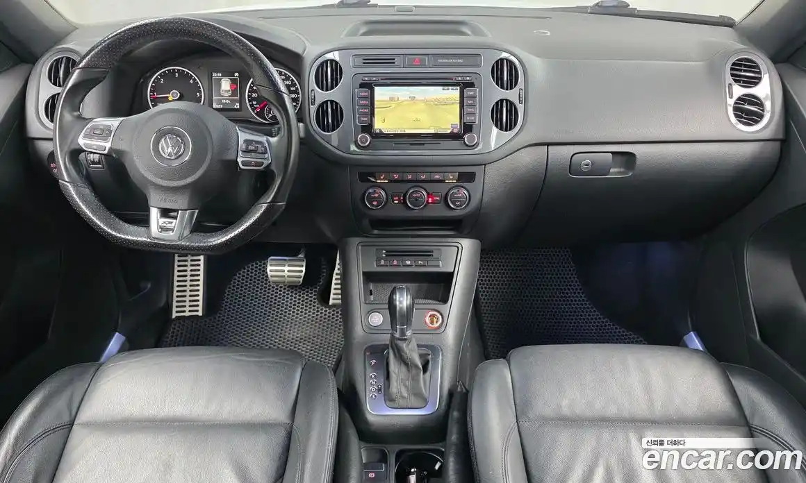 Volkswagen Tiguan 2015 2.0 гидро в Москве № 215163, фото 7