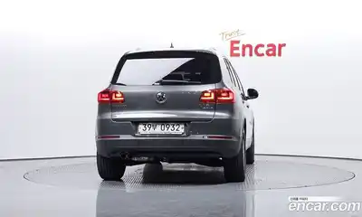 Volkswagen Tiguan 2015 2.0 гидро в Москве № 215165, миниатюра 4