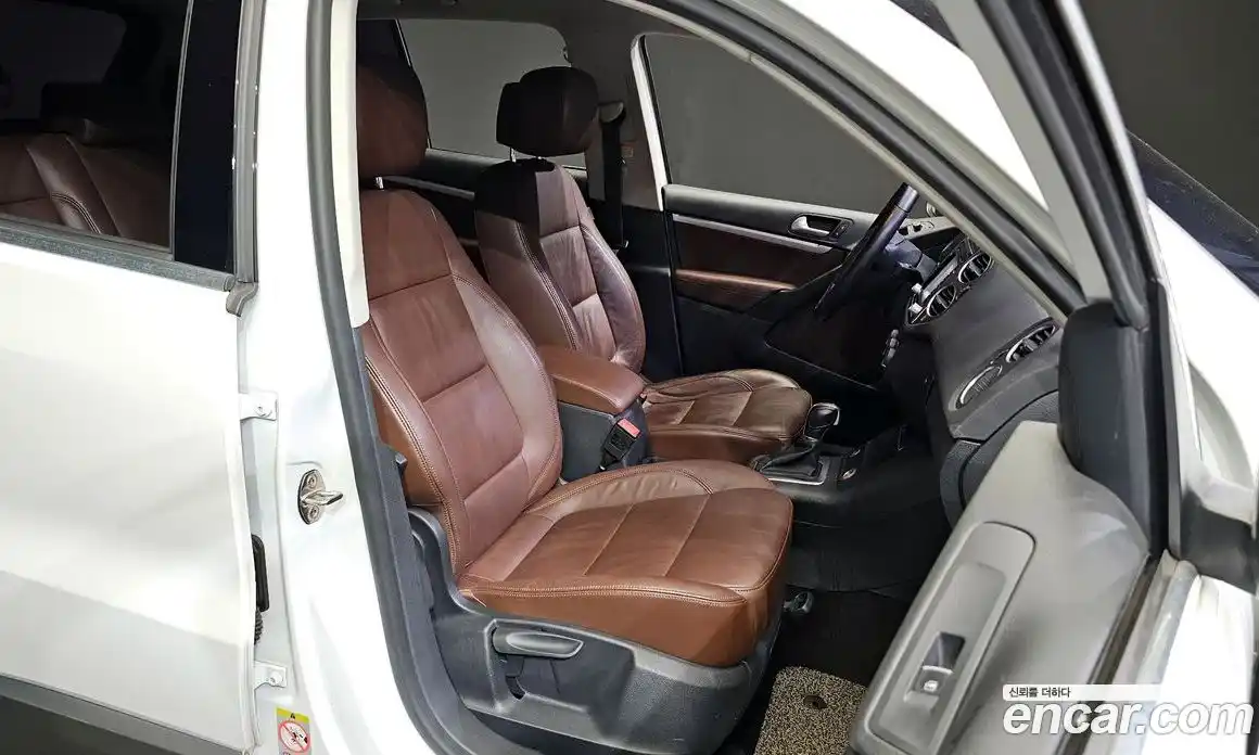Volkswagen Tiguan 2016 2.0 гидро в Москве № 215300, фото 12