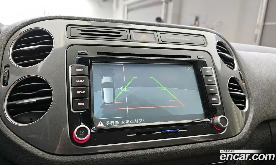 Volkswagen Tiguan 2016 2.0 гидро в Москве № 215300, фото 16