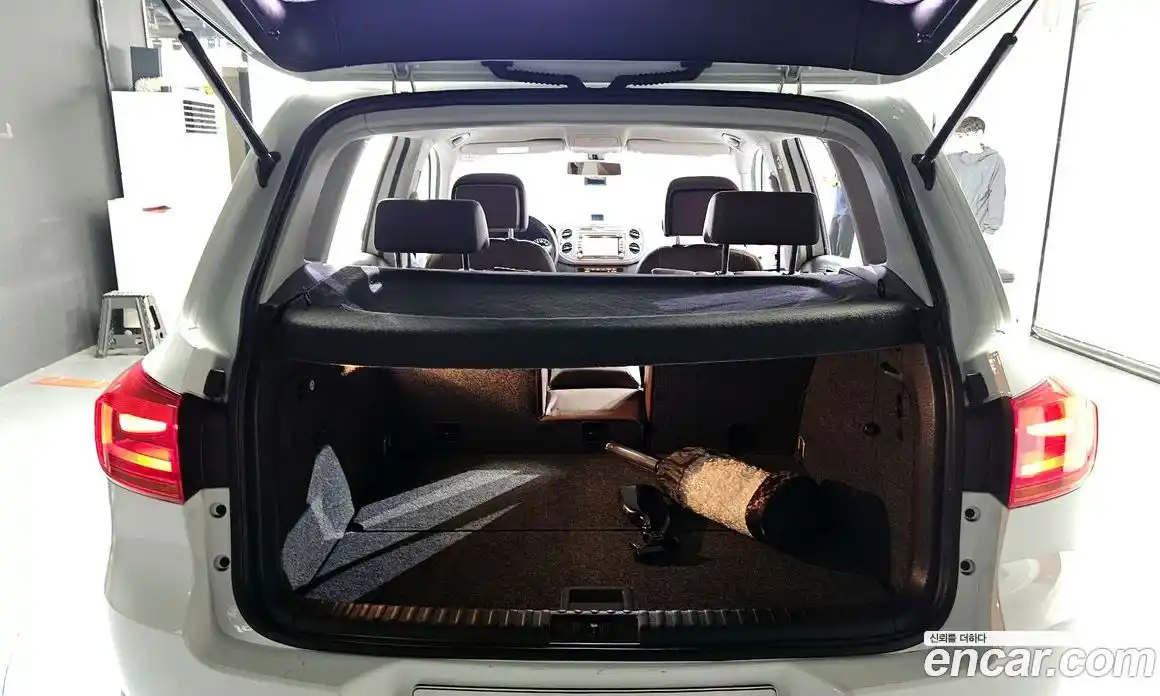 Volkswagen Tiguan 2016 2.0 гидро в Москве № 215300, фото 20