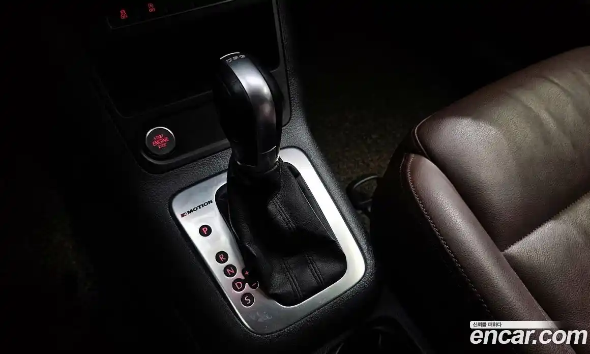Volkswagen Tiguan 2016 2.0 гидро в Москве № 215300, фото 9