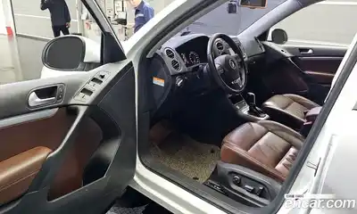 Volkswagen Tiguan 2016 2.0 гидро в Москве № 215300, миниатюра 10