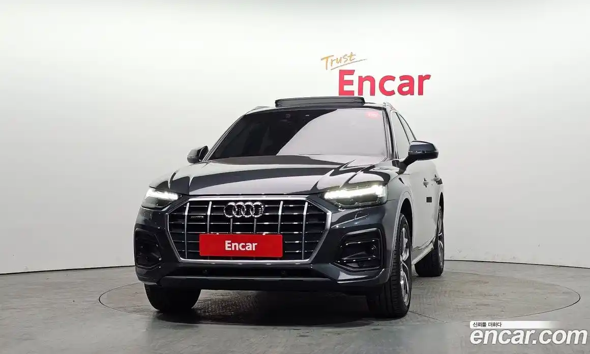 Audi Q5 2023 2.0 гидро в Москве № 223037, фото 3