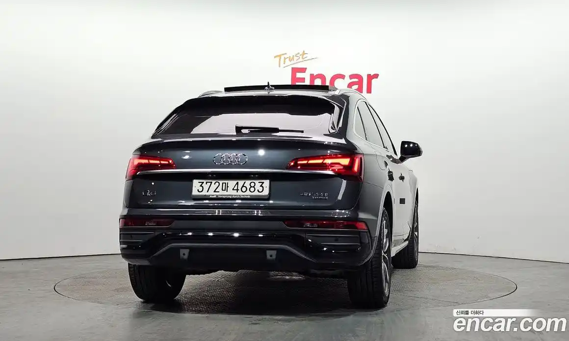 Audi Q5 2023 2.0 гидро в Москве № 223037, фото 4