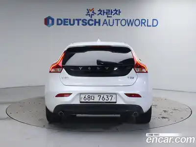 Volvo V40 2017 2.0 гидро в Москве № 223993, миниатюра 5