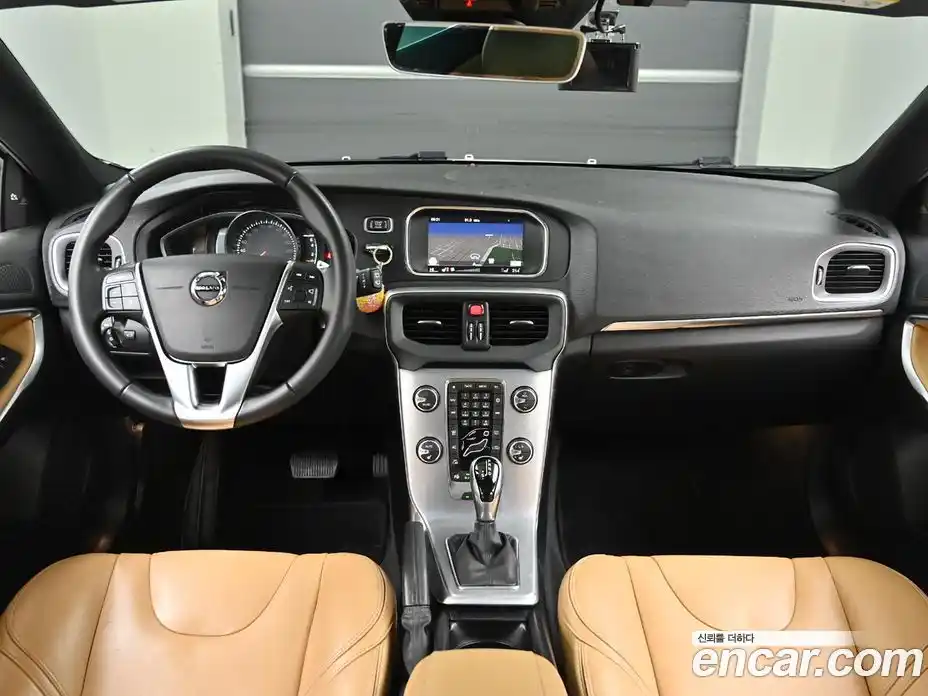 Volvo V40 2017 2.0 гидро в Москве № 223993, фото 8