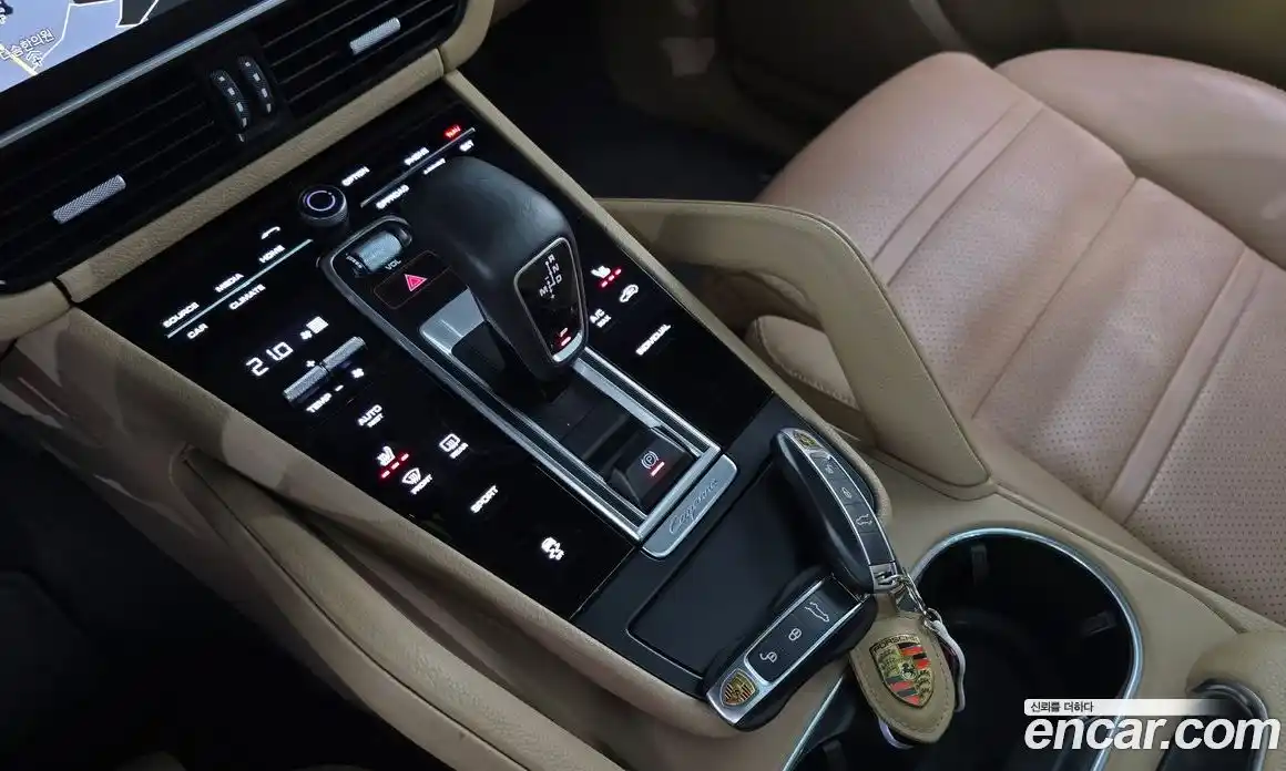Porsche Cayenne 2019 3.0 гидро в Москве № 226495, фото 9