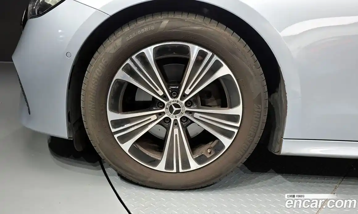 Mercedes-Benz E-Class 2025 2.0 гидро в Москве № 229453, фото 5