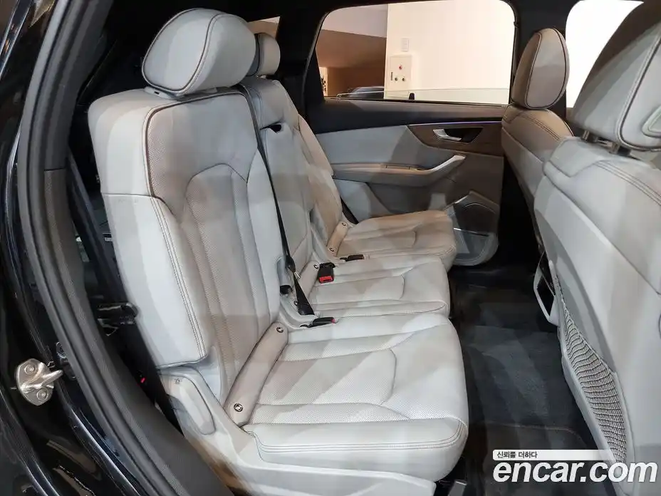 Audi Q7 2024 3.0 гидро в Москве № 230253, фото 11