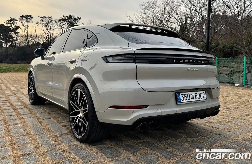 Porsche Cayenne 2024 3.0 гидро в Москве № 231019, фото 6