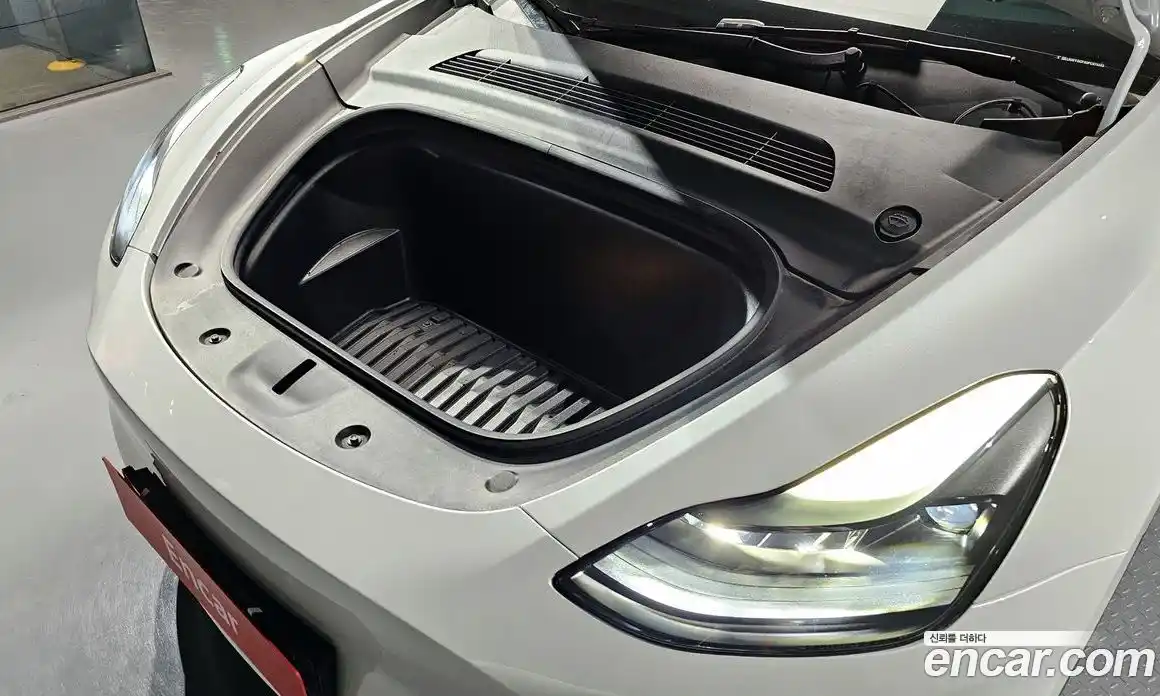 Tesla Model Y 2023 0.2 гидро в Москве № 231587, фото 6