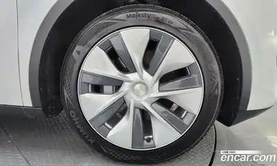 Tesla Model Y 2023 0.2 гидро в Москве № 231646, миниатюра 5