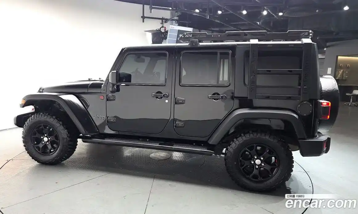 Jeep Wrangler 2017 3.6 гидро в Москве № 232307, фото 17