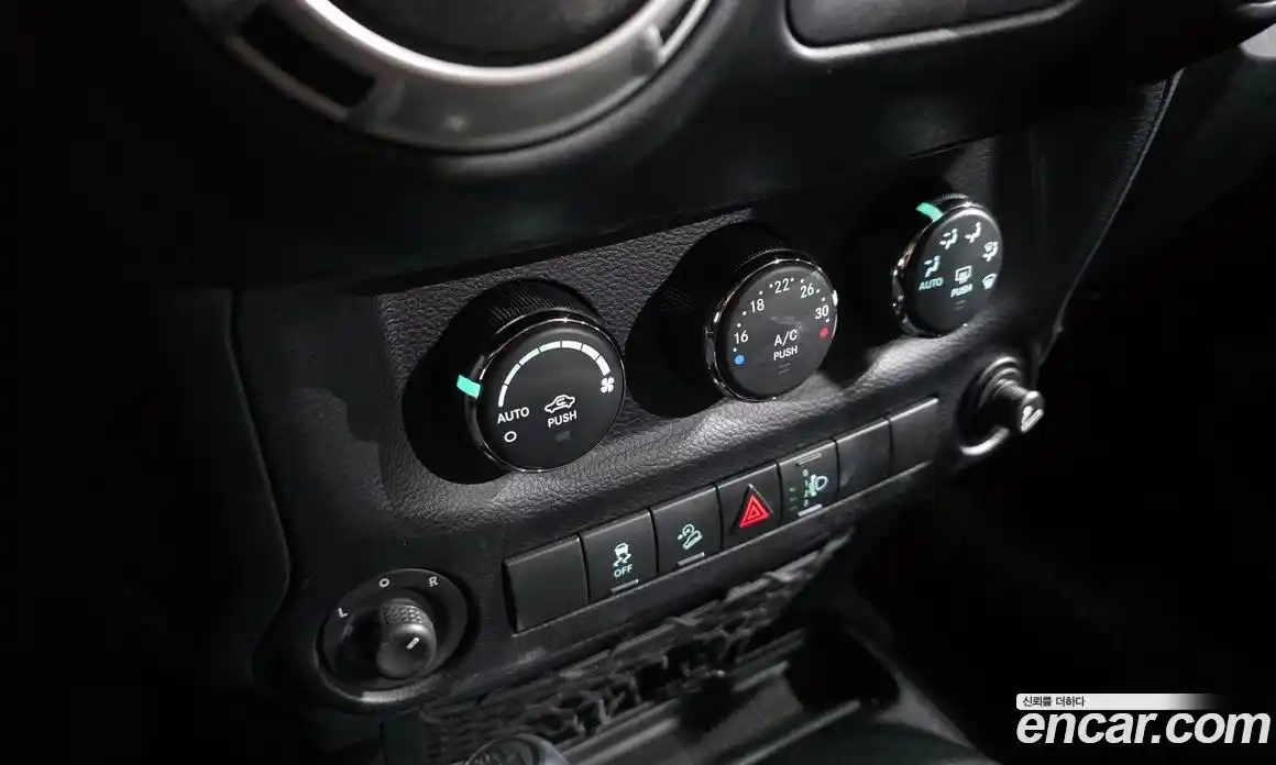Jeep Wrangler 2017 3.6 гидро в Москве № 232307, фото 19