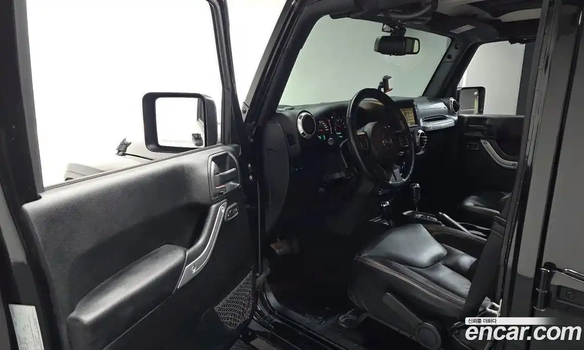 Jeep Wrangler 2017 3.6 гидро в Москве № 232307, фото 10