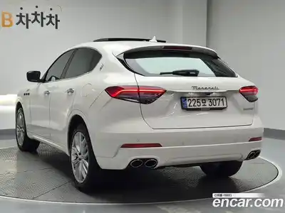 Maserati Levante 2022 2.0 гидро в Москве № 255985, миниатюра 2