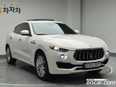 Maserati Levante 2022 2.0 гидро в Москве № 255985, миниатюра 4
