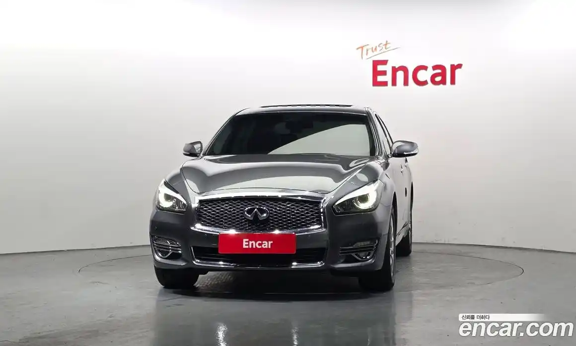 Infiniti Q70 2018 3.7 гидро в Москве № 256151, фото 3