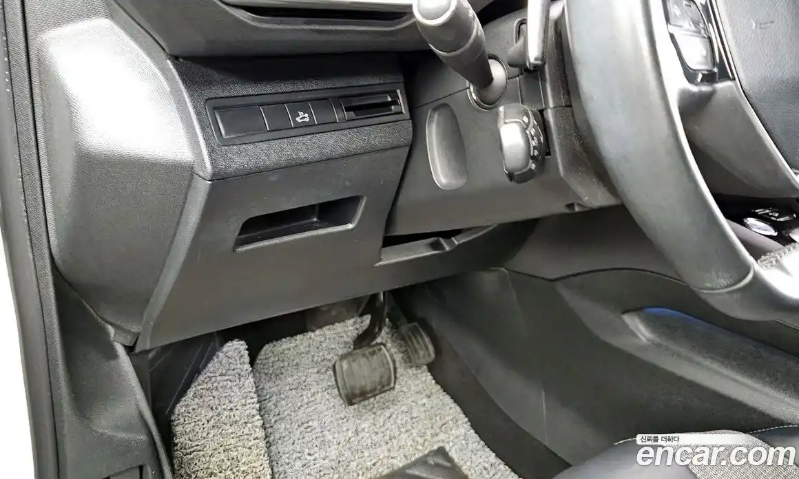 Peugeot 5008 2018 1.5 гидро в Москве № 256282, фото 18