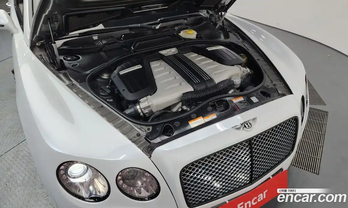 Bentley Flying Spur 2015 6.0 гидро в Москве № 256683, фото 6