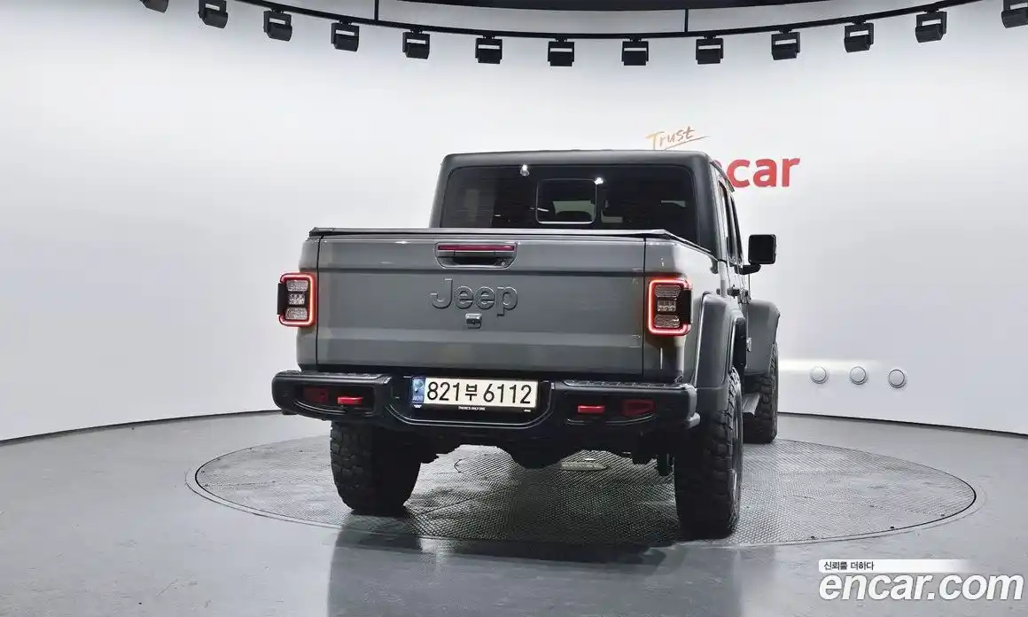 Jeep Gladiator 2022 3.6 гидро в Москве № 273279, фото 4