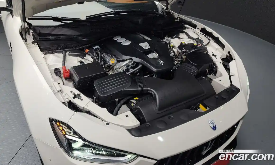 Maserati Ghibli 2022 3.0 гидро в Москве № 282712, фото 6