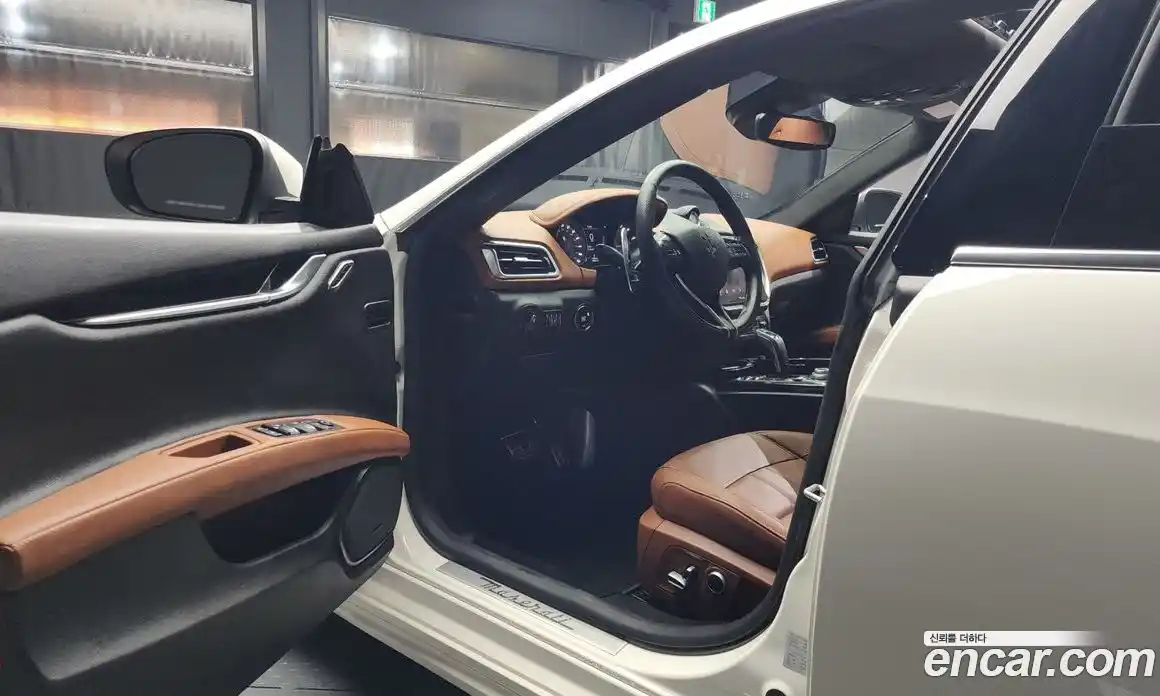 Maserati Ghibli 2022 3.0 гидро в Москве № 282712, фото 10